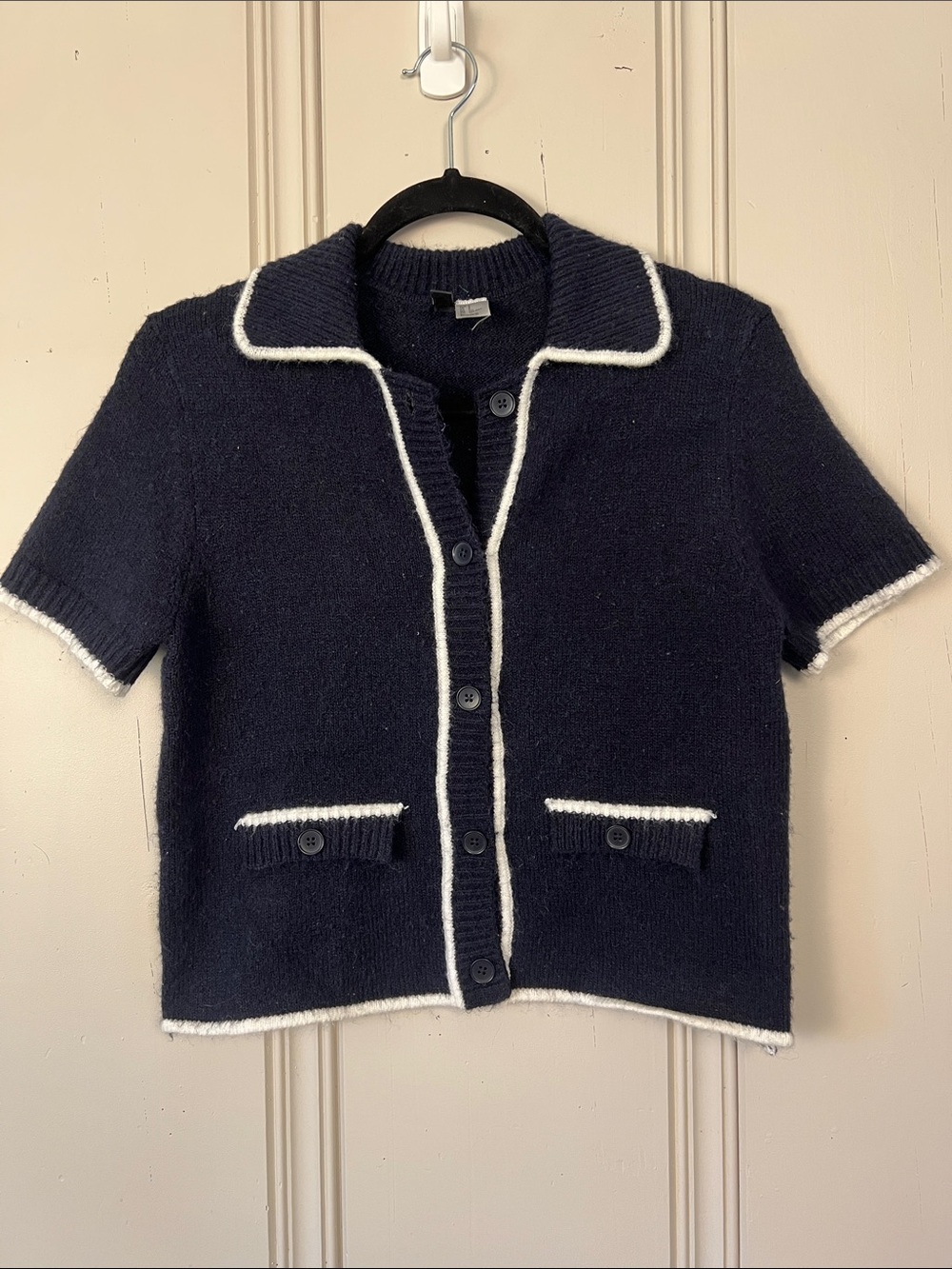 H&M Divided Contrast Trim Sweater Cardigan‎ S Preppy Quiet Luxury S